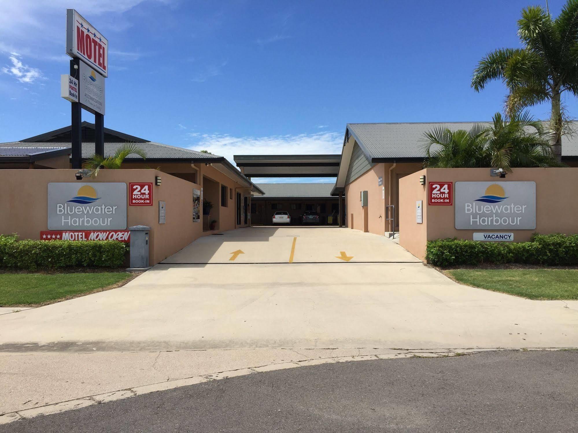 Bluewater Harbour Motel Μπόουεν Εξωτερικό φωτογραφία